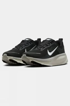 Nike Mens Vomero 18 Shoes