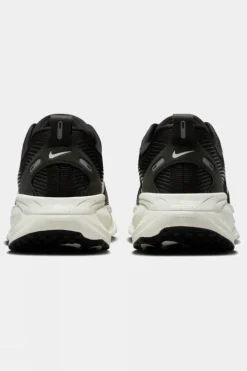 Nike Womens Vomero 18 Shoes