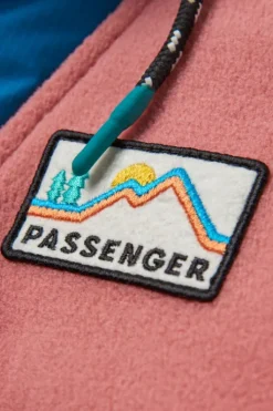 Passenger Womens Alexander Recycled Polar Hooded Fleece